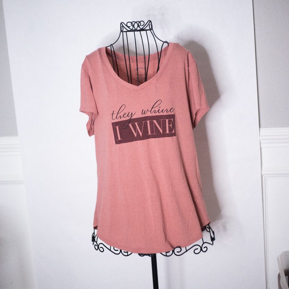 Apt 9 Graphic Tee, Size L